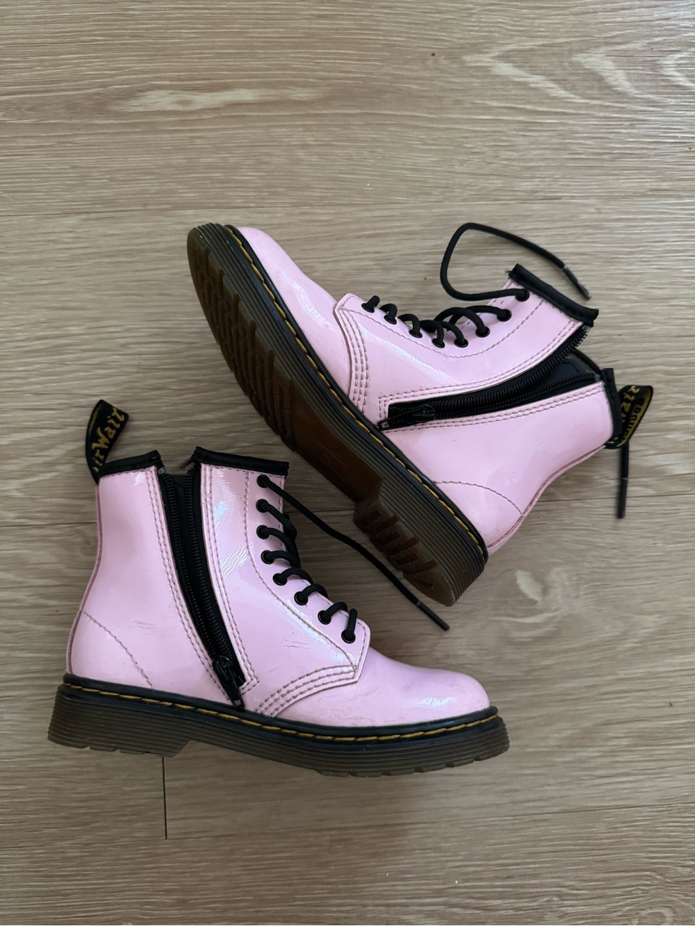 Dr. Martins, pink patent - 10c
